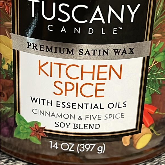 NWT Empire Candle Co Tuscany 3 Wick Candle Kitchen Spice with Essential Oils - Picture 2 of 6